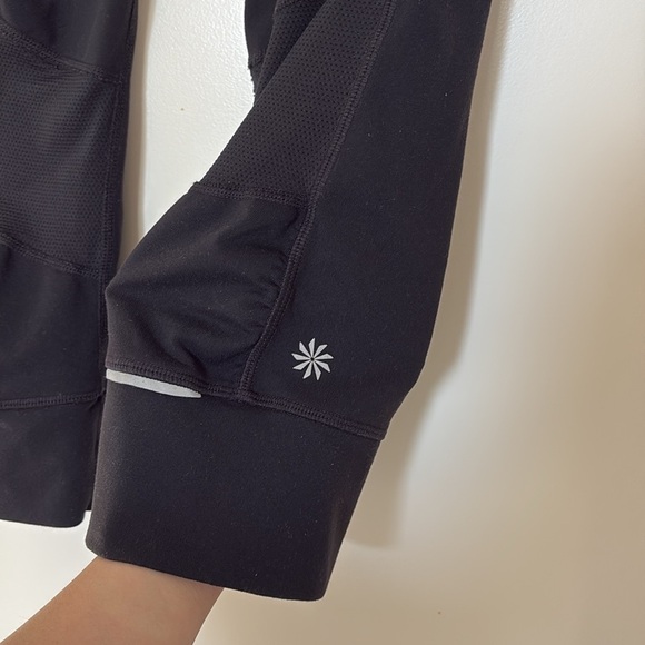 Athleta - Black Yoga Pants (7/8 Mid Rise) - Picture 4 of 5